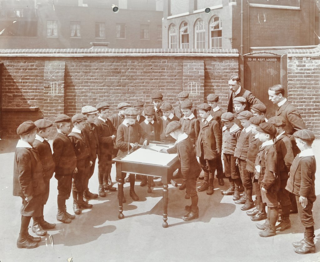 Detail of Geography lesson, Hague Street School, Bethnal Green, London, 1908 by Unknown