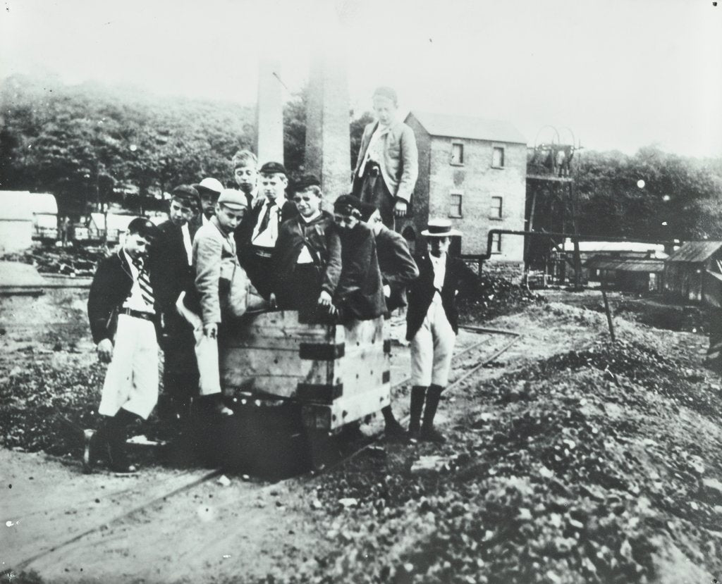 Detail of History class, Bellenden Road School, Camberwell, London, 1908 by Unknown