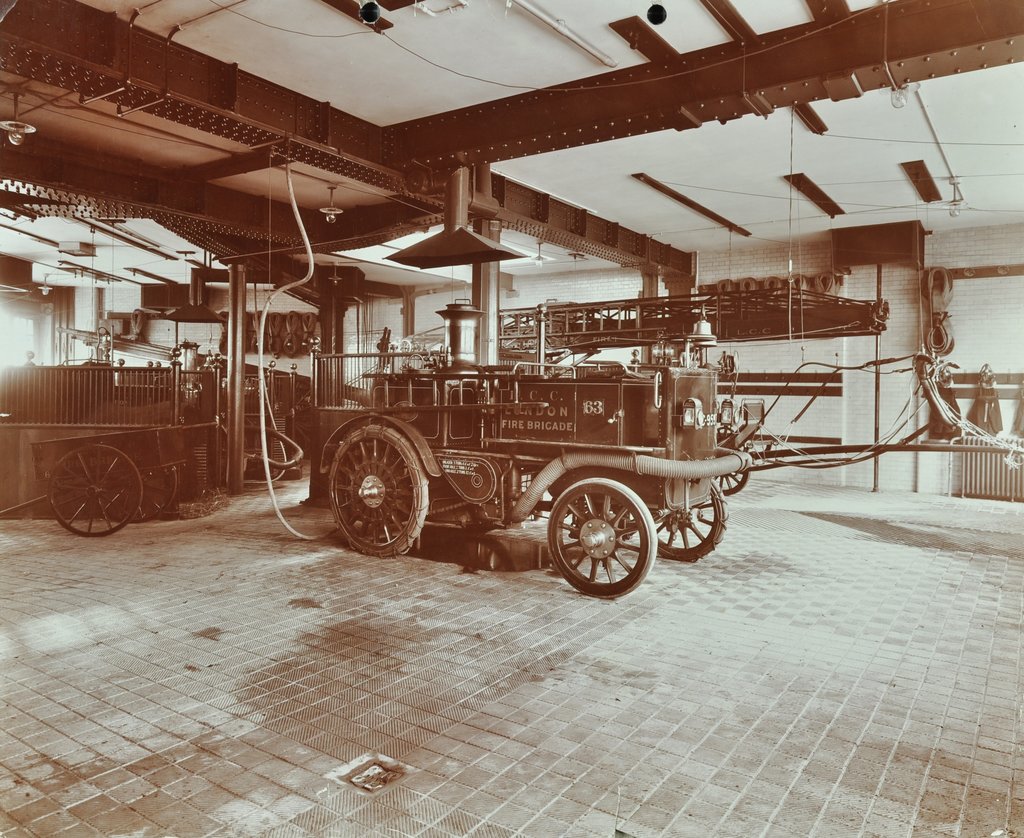 Detail of Fire engine at Cannon Street Fire Station, Cannon Street, City of London, 1907 by Unknown