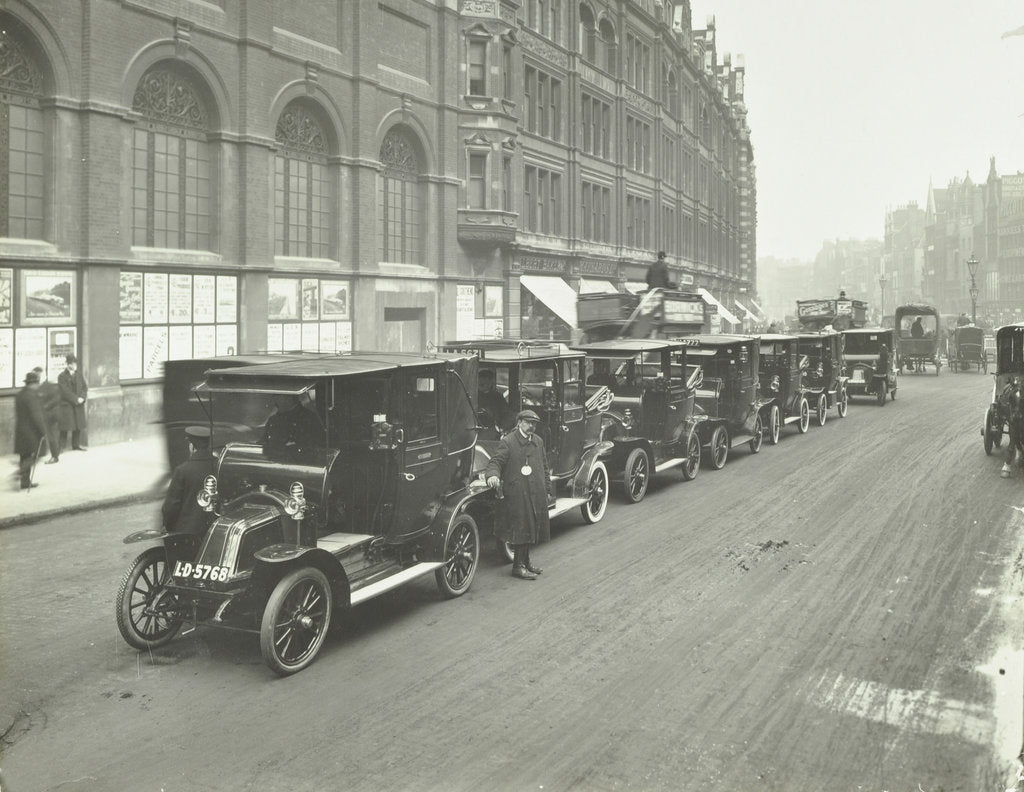 Detail of Hackney carriages and drivers at a taxi rank, Bishopsgate, London, 1912 by Unknown