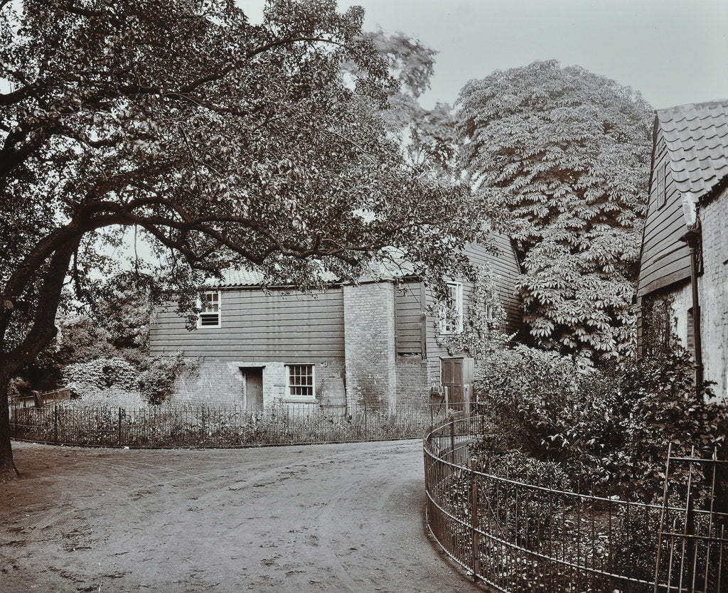 Detail of Barn and farmhouse at Homestall Farm, Peckham Rye, London, 1908 by Unknown