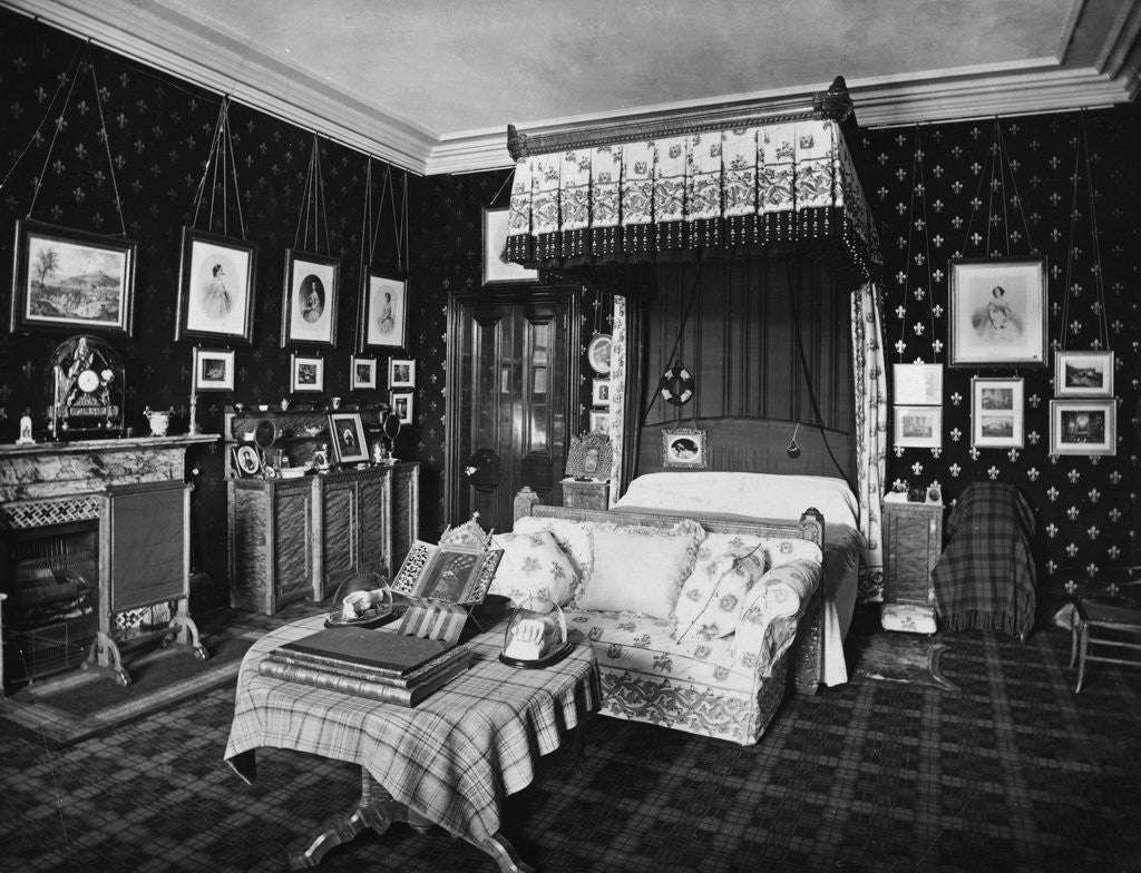 Detail of Queen Victoria's Bedroom by Corbis