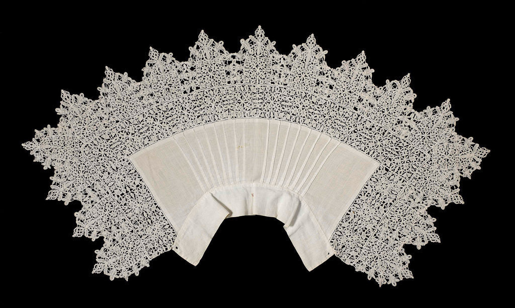 Detail of Collar of linen trimmed with reticella needle lace by Anonymous