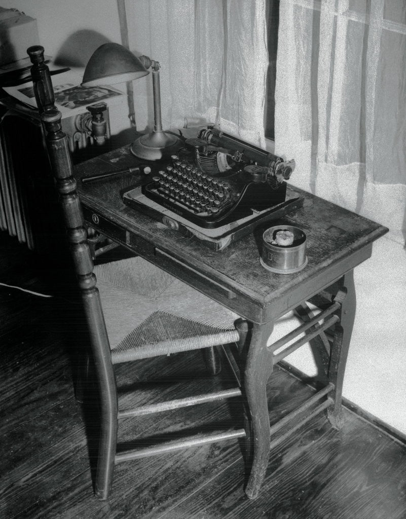 Detail of William Faulker's Typewriter and Desk by Corbis